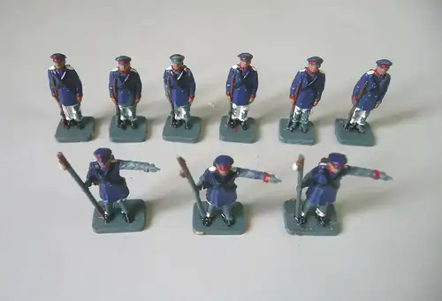 9 Figuren Soldaten Miniaturgröße für Modellbau Modellbahn Diorama