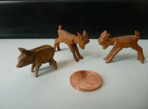 3 kleine Tierfiguren Holzfiguren Frischling Rehe