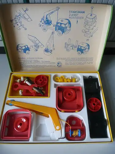 Biggi Variant Autobaukasten LKW / Tabarz Spielzeug