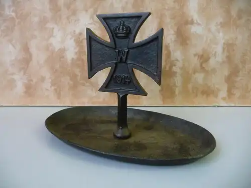 Aschenbecher Schale Standbild Eisernes Kreuz 1914