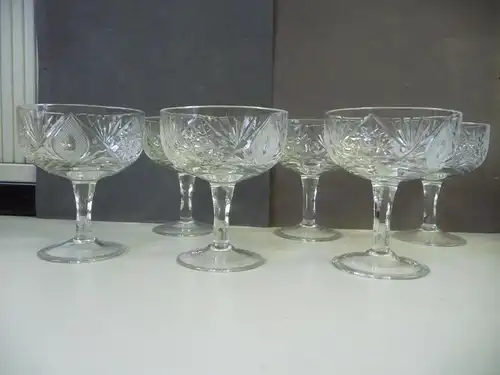 6 Cocktailgläser Kristallglas Schliffdekor