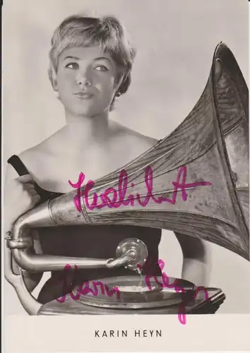 Autogrammkarte Karin Heyn mit Grammophon / Sängerin DDR Foto signiert 1966