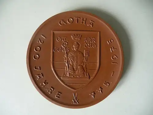 Medaille 1200 Jahre Gotha 1975 Rathaus / Böttgersteinzeug Meißen