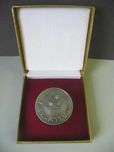 Medaille Auszeichnung VEB Wäscheunion  im Etui