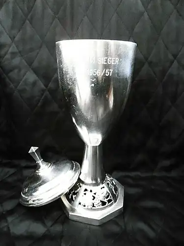 Edler, alter Pokal versilbert 1956/57