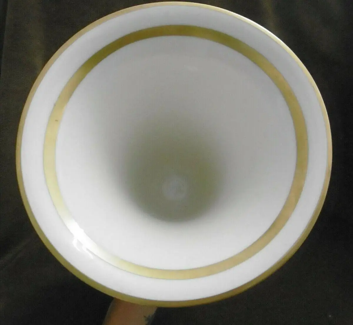 Antike, edle Vase im Barockstil von Hutschenreuther mit Golddetails 5