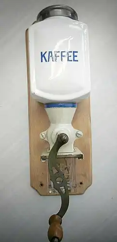 Alte Kaffeemühle / Wandmühle / D.R.G.M.