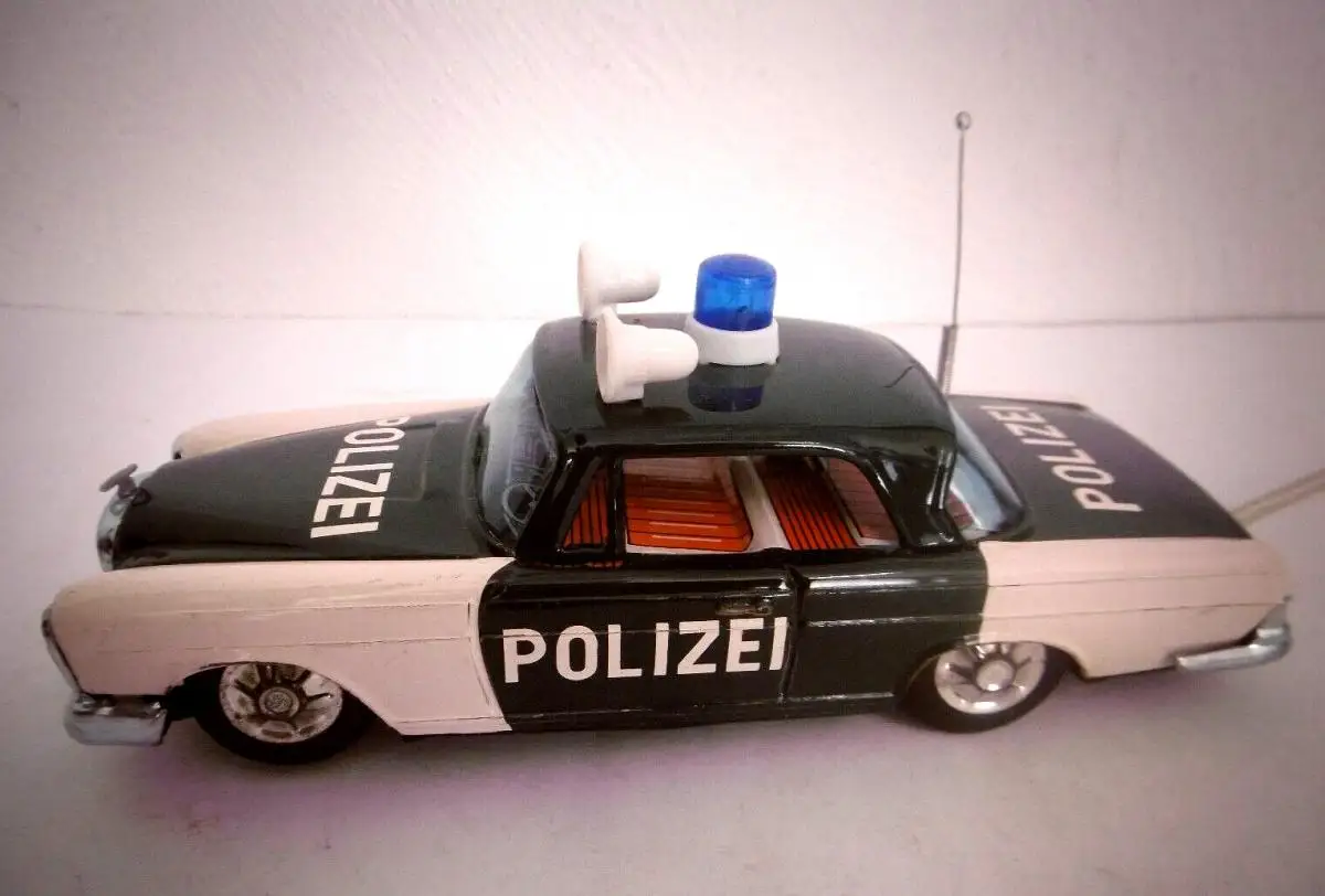 Vintage Blechauto / Fernlenkauto 