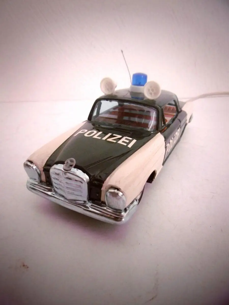 Vintage Blechauto / Fernlenkauto 