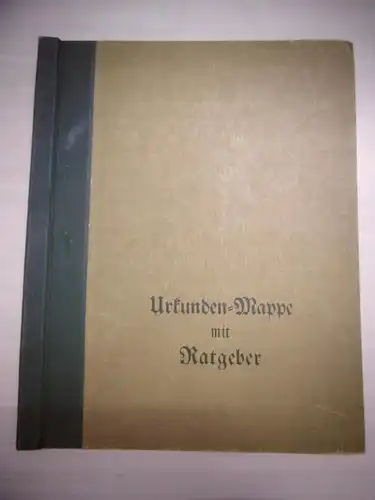 Alte Urkundenmappe mit Ratgeber (Häusl. Ratgber d. Dt. Rechts) um 1940