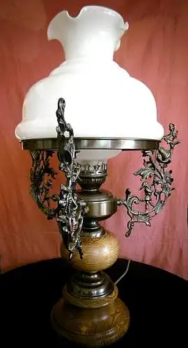 Sehr schöne Lampe mit Spritzgußapplikationen 60/70er Jahre