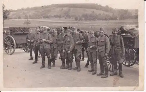 Orig. Foto Soldaten Gruppe mit Wagen Kutsche / Pommerening Kloten Schweiz