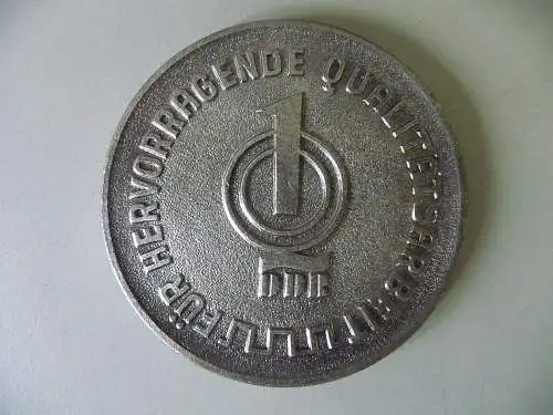 Medaille Auszeichnung VEB Wäscheunion  im Etui