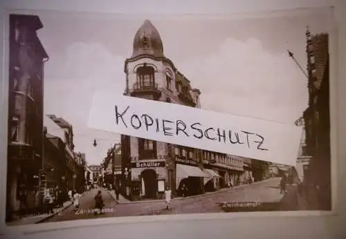 Alte Echtfoto Postkarte "Reichenbach/Vgtl. Zwickauerstr. Zänkergasse" gel. 1930