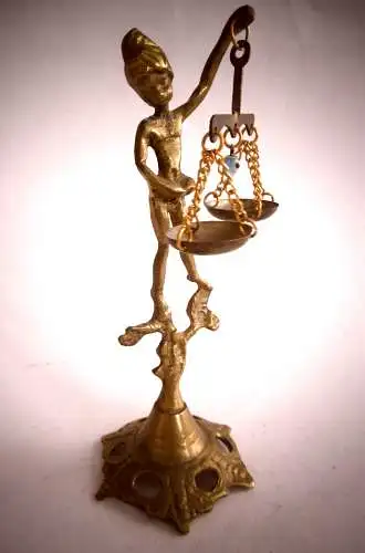 Vintage Statue aus Messing "Mädchen mit Waage" (Justitia?), Höhe ca. 15 cm