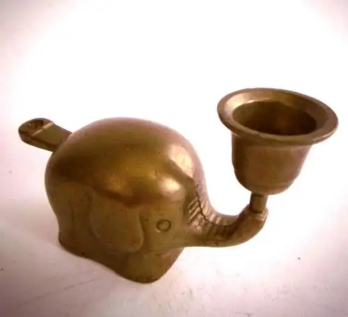 Hübscher Vintage Kerzenhalter aus Messing:  "Elefant" , Länge ca. 10cm