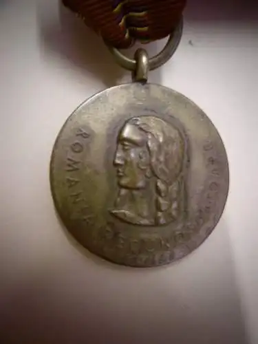 Medaille "Kampf gegen den Kommunismus" am Band (1941)