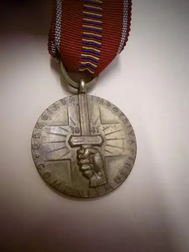 Medaille "Kampf gegen den Kommunismus" am Band (1941)