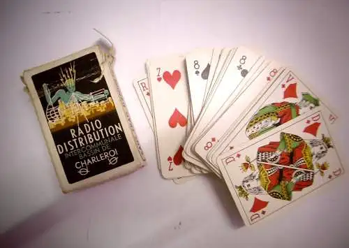 Altes Kartenspiel mit Werbung Radio Distribution
