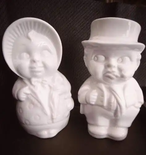 Hübsche Salz + Pfeffer Streuer "Mann + Frau", Vintage, 1960er Jahre, Porzellan