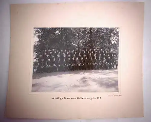Großes orig. Foto "Freiwillige Feuerwehr Gottsmannsgrün 1931" im Passpartout