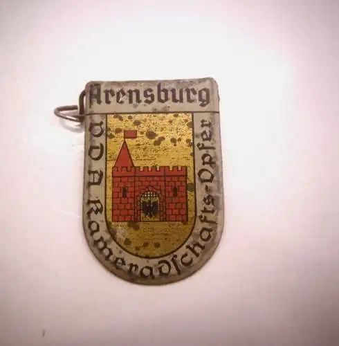 WHW VDA Winterhilfswerk Abzeichen mit Stadtemblem von Arensburg