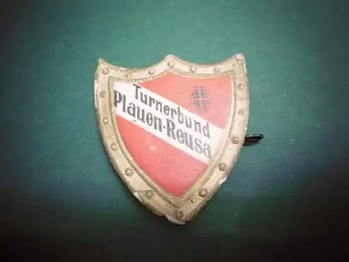 Alte originale Anstecknadel aus Papier "Turnerbund Plauen-Reusa"