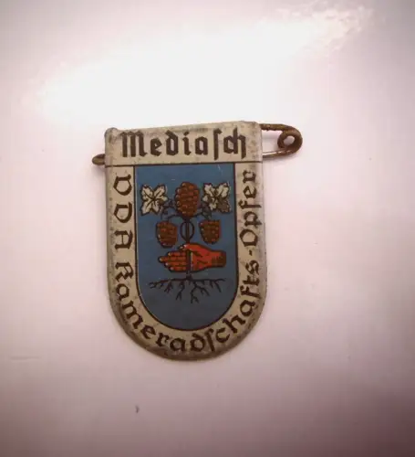 WHW VDA Winterhilfswerk Abzeichen mit Stadtemblem von Mediasch