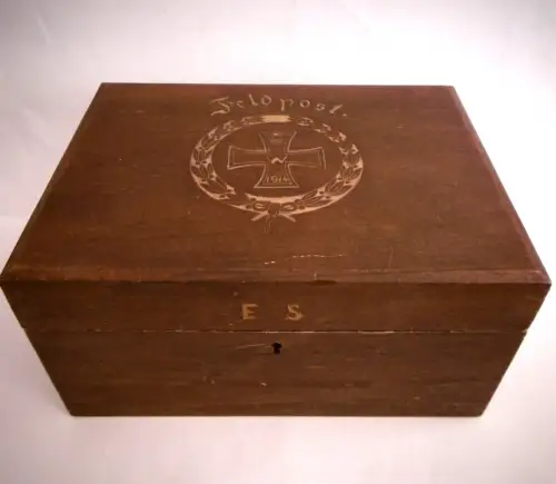 Alte originale Holzschatulle für Feldpost mit EK 1914 Gravur