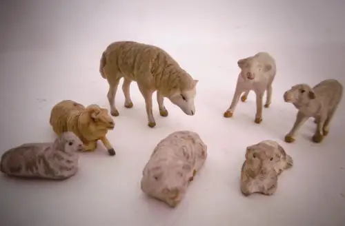 Alte Massefiguren "Schaf Herde", 7 Stück , um 1940