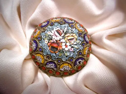 Wunderschöne italienische Mosaik Brosche im Biedermeier-Stil, Vintage! Ø 3 cm