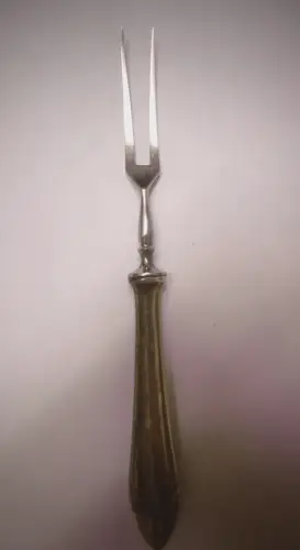 Hübsche kleine Vorlegegabel aus 800er Silber, 2-Zack