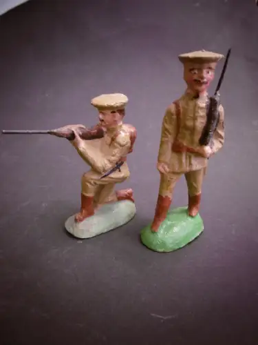 2 alte Massefiguren, Militär, Frannzösische Soldaten?