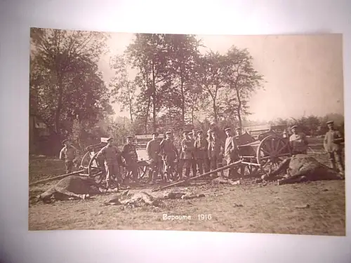 Alte Ansichtskarte / Fotopostkarte "Bapaume 1916"