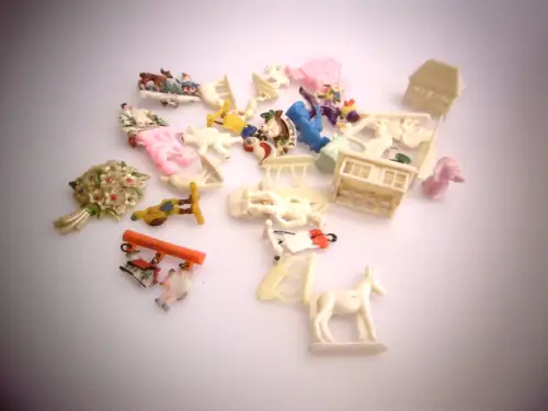 Kleines Konvolut WHW Figuren