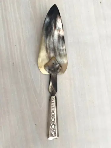 Jugenstil Tortenheber 835er Silber + Horn, Unikat! Länge ca. 21 cm