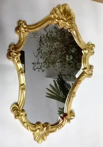 sehr schöner kleiner Spiegel Holzrahmen vergoldet