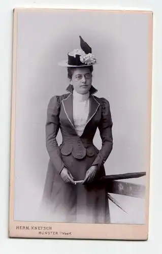 Frau mit Hut, Atelier Herm.Knetsch, Münster 1889
