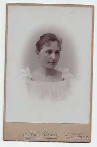 Denmark, junge Frau Skolegade 36 Nykjobing F. // 1895