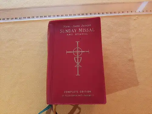 New... Saint Joseph Sunday Missal and Hymnal - Complete Edition