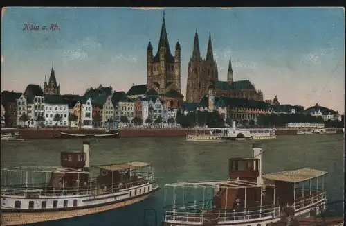 Köln a. Rh. Rheinpanorama - Schiffe und die Kathedrale