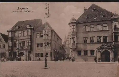 Bayreuth Rathaus mit Stadtkirche