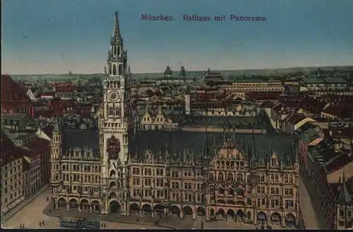 München Rathaus mit Panorama