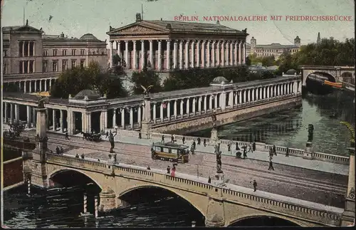 Berlin Nationalgalerie mit Friedrichsbrücke