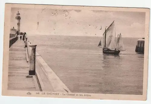 Le Treport - Le Chenal et les Jetees
