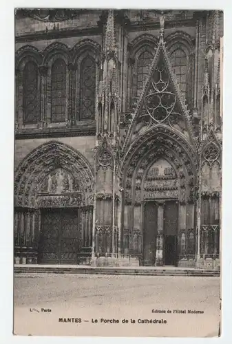MANTES- La Porche de la Cathedrale