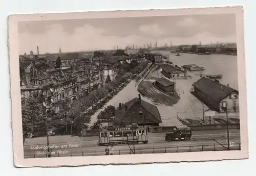 Ludwigshafen am Rhein, Blick zum Rhein.