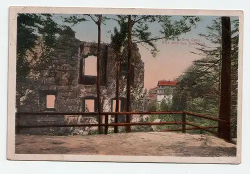 Berg Oybin. Blick nach dem Restaurant.