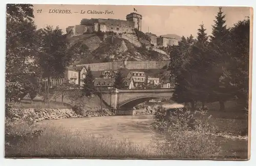 Lourdes. - Le Chateau - Fort.