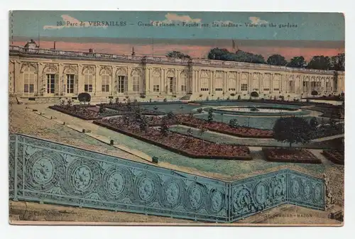 Parc de Versailles - Grand Trianon - Facade sur les jardins - Gardens.